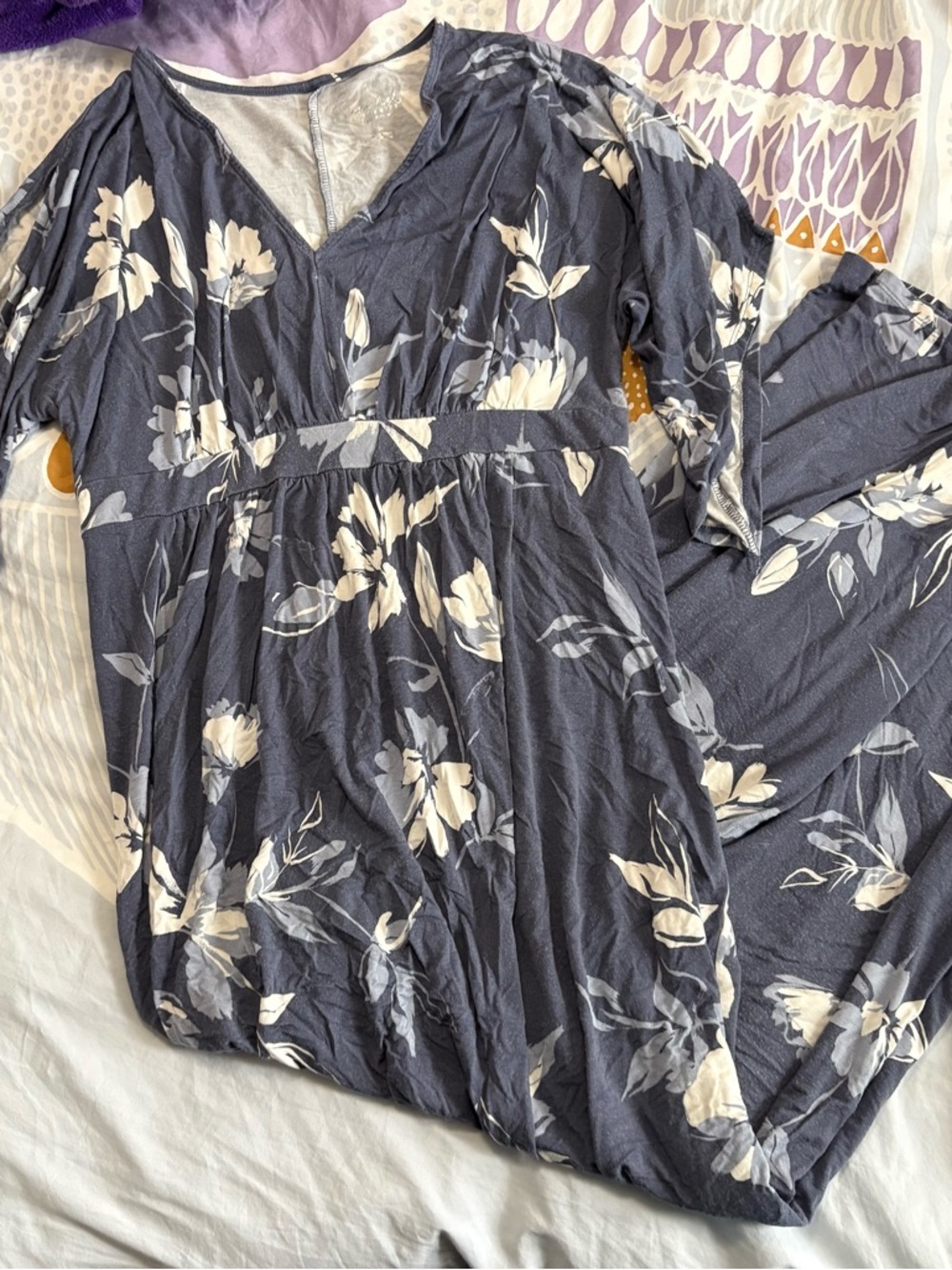 Isabel Maternity Floral Maxi Dress with White Blooms size M